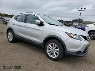 2019 Nissan Rogue Sport SV with VIN JN1BJ1CRXKW335890, listed as a Copart auction lot 68856202 with 33,747 mi miles. Bid and sale history available at carsss.com. Image 4.
