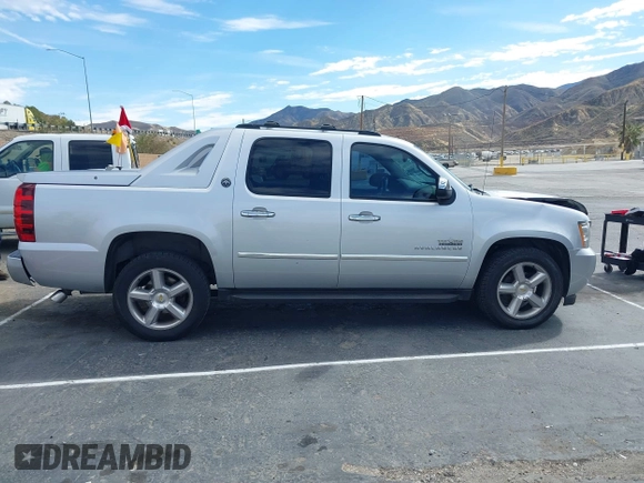 2013 Chevrolet Avalanche LT with VIN 3GNMCFE07DG379110, listed as a IAAI auction lot 41624639 with 142,871 mi miles and . Bid and sale history available at DreamBid. Image 13.
