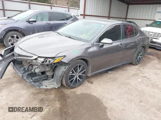 2021 Toyota Camry SE Nightshade with VIN 4T1T11AK3MU496499, listed as a IAAI auction lot 41733005 with 141,711 mi miles. Bid and sale history available at carsss.com. Image 2.