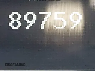 2011 Mercedes-Benz E 350 Luxury с VIN WDDHF8HB6BA430947, выставлен на аукционе IAAI как лот 42378418 с пробегом 89 759 миль миль и . История ставок и продаж доступна на DreamBid. Изображение 12.