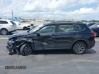 2021 Volkswagen Tiguan S z VIN 3VV1B7AX7MM116609, wystawiony jako IAAI lot #42206016 z przebiegiem 47 049 mil mil oraz . Historia ofert i sprzedaży dostępna na DreamBid. Obrazek 14.