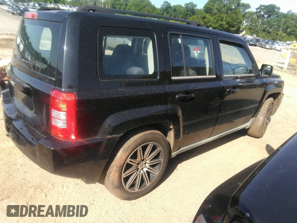 2010 Jeep Patriot Sport with VIN 1J4NT2GBXAD525538, listed as a IAAI auction lot 42178852 with 213,350 mi miles. Bid and sale history available at carsss.com. Image 4.
