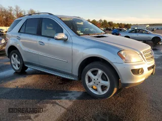 2007 Mercedes-Benz M 350 z VIN 4JGBB86E27A260260, wystawiony jako Copart lot #82666864 z przebiegiem 182 936 mil mil oraz Czysty tytuł • Clean title. Historia ofert i sprzedaży dostępna na DreamBid. Obrazek 4.