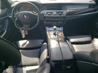 2012 BMW 5 Series 535i z VIN WBAFR7C58CC816017, wystawiony jako Copart lot #55061015 z przebiegiem 101 493 mil mil oraz Szkoda całkowita • Salvage title. Historia ofert i sprzedaży dostępna na DreamBid. Obrazek 8.