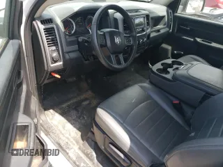 2016 Ram 1500 Tradesman z VIN 3C6JR6DT9GG363735, wystawiony jako Copart lot #56170895 z przebiegiem 18 269 mil mil oraz Szkoda całkowita • Salvage title. Historia ofert i sprzedaży dostępna na DreamBid. Obrazek 8.