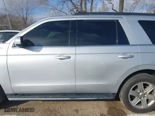 2018 Ford Expedition XLT with VIN 1FMJU1HT0JEA65668, listed as a IAAI auction lot 41005737 with 141,642 mi miles. Bid and sale history available at carsss.com. Image 14.