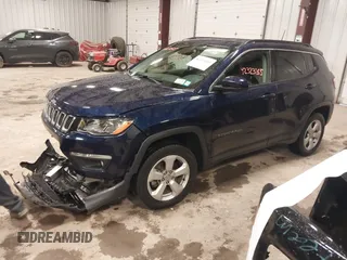 2020 Jeep Compass North z VIN 3C4NJDBB9LT124543, wystawiony jako IAAI lot #42323265 z przebiegiem 94 667 mil mil oraz . Historia ofert i sprzedaży dostępna na DreamBid. Obrazek 2.