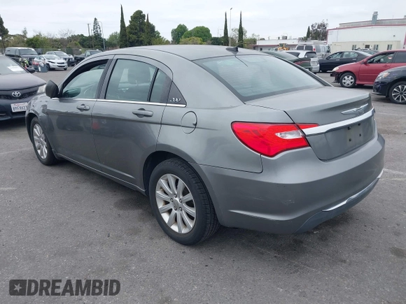 2012 Chrysler 200 Touring with VIN 1C3CCBBB6CN206059, listed as a IAAI auction lot 41882286 with 77,930 mi miles. Bid and sale history available at carsss.com. Image 3.