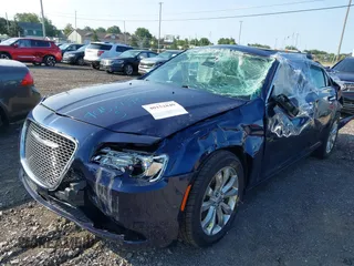 2016 Chrysler 300 with VIN 2C3CCAKG6GH152508, listed as a IAAI auction lot 40152840 with 94,646 mi miles. Bid and sale history available at carsss.com. Image 18.
