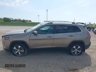 2020 Jeep Cherokee Limited с VIN 1C4PJMDX9LD538879, выставлен на аукционе IAAI как лот 42115301 с пробегом 49 429 миль миль и . История ставок и продаж доступна на DreamBid. Изображение 15.