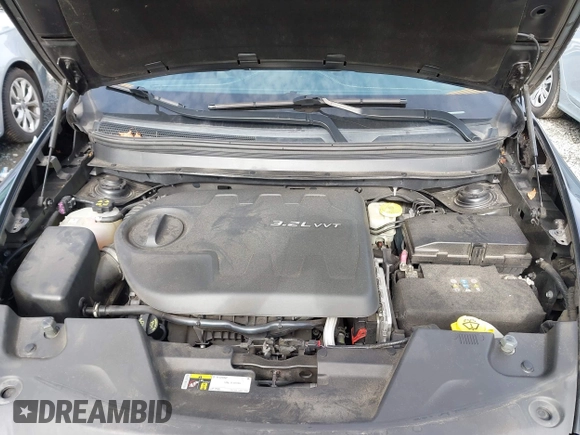 2014 Jeep Cherokee Latitude with VIN 1C4PJMCS0EW169696, listed as a IAAI auction lot 41647691 with 98,919 mi miles. Bid and sale history available at carsss.com. Image 10.
