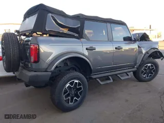2021 Ford Bronco with VIN 1FMDE5BH2MLB07425, listed as a IAAI auction lot 41157085 with 1 mi miles. Bid and sale history available at carsss.com. Image 4.