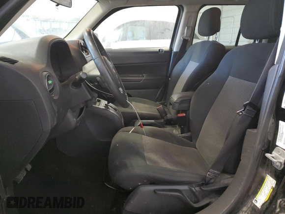 2013 Jeep Patriot Latitude with VIN 1C4NJPFB4DD255625, listed as a Copart auction lot 45114545 with 174,760 mi miles and Salvage Title. Bid and sale history available at carsss.com. Image 7.