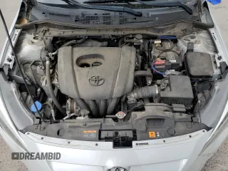 2019 Toyota Yaris L z VIN 3MYDLBYV6KY514188, wystawiony jako Copart lot #57063665 z przebiegiem 42 478 mil mil oraz Szkoda całkowita • Salvage title. Historia ofert i sprzedaży dostępna na DreamBid. Obrazek 11.