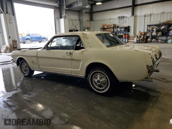 1966 Ford Mustang z VIN 6T07T240184, wystawiony jako Copart lot #69255434 z przebiegiem 72 243 mil mil oraz Czysty tytuł • Clean title. Historia ofert i sprzedaży dostępna na DreamBid. Obrazek 2.