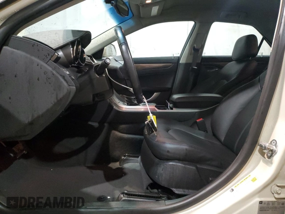2011 Cadillac CTS with VIN 1G6DC5EY2B0150833, listed as a Copart auction lot 66089304 with 27,878 mi miles and Non Repairable. Bid and sale history available at DreamBid. Image 7.