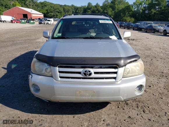 2005 Toyota Highlander with VIN JTEDP21A050063120, listed as a Copart auction lot 61280124 with 338,659 mi miles and Non Repairable. Bid and sale history available at carsss.com. Image 5.