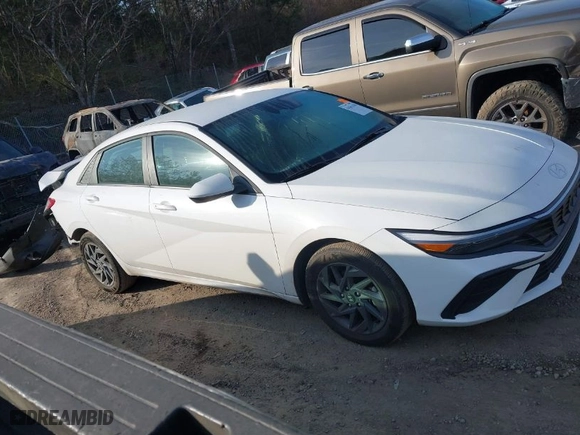 2024 Hyundai Elantra SEL with VIN KMHLM4DG4RU681037, listed as a IAAI auction lot 41662196 with 10,390 mi miles. Bid and sale history available at carsss.com. Image 13.