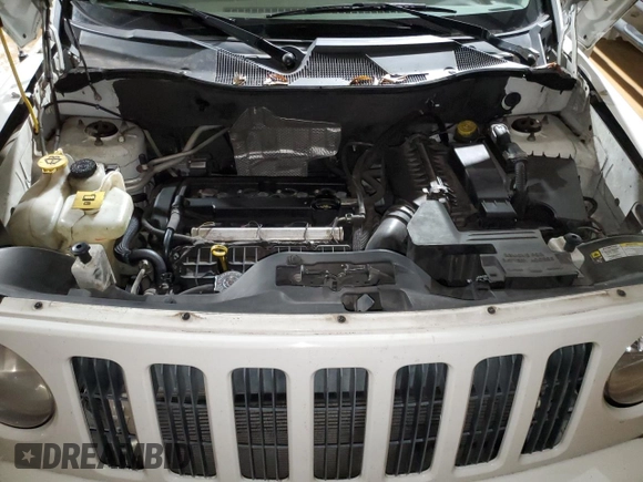 2008 Jeep Patriot Sport with VIN 1J8FT28008D773064, listed as a Copart auction lot 85144074 with 156,951 mi miles and Clean title. Bid and sale history available at DreamBid. Image 12.