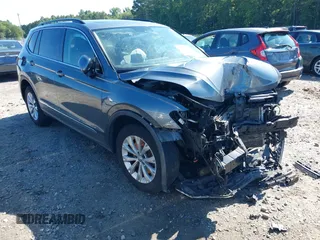 2018 Volkswagen Tiguan SEL with VIN 3VV2B7AX8JM088223, listed as a IAAI auction lot 42547747 with 105,423 mi miles and . Bid and sale history available at DreamBid. Image 1.