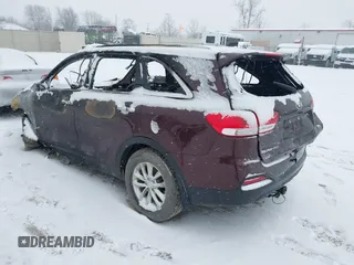 2018 Kia Sorento LX with VIN 5XYPG4A38JG358842, listed as a IAAI auction lot 41248530 with 1 mi miles. Bid and sale history available at carsss.com. Image 3.