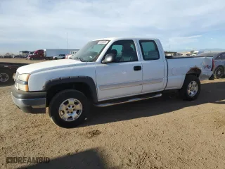 2004 Chevrolet Silverado 1500 LS with VIN 1GCEK19V84E209306, listed as a Copart auction lot 50383085 with 266,802 mi miles and Salvage Title. Bid and sale history available at carsss.com. Image 1.