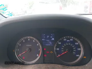 2016 Hyundai Accent SE z VIN KMHCT4AE7GU076917, wystawiony jako IAAI lot #42425890 z przebiegiem 136 031 mil mil oraz . Historia ofert i sprzedaży dostępna na DreamBid. Obrazek 7.