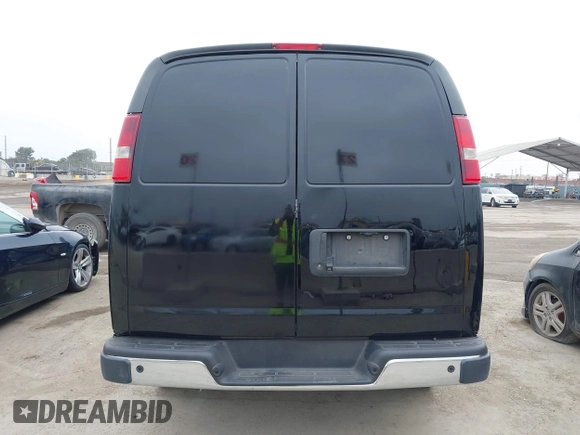 2019 Chevrolet Express Cargo z VIN 1GCWGAFP7K1229420, wystawiony jako IAAI lot #42410963 z przebiegiem Nie podano mil oraz . Historia ofert i sprzedaży dostępna na DreamBid. Obrazek 16.