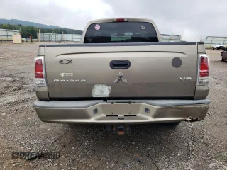2006 Mitsubishi Raider z VIN 1Z3HT48N36S540902, wystawiony jako Copart lot #73397504 z przebiegiem 126 311 mil mil oraz Czysty tytuł • Clean title. Historia ofert i sprzedaży dostępna na DreamBid. Obrazek 6.