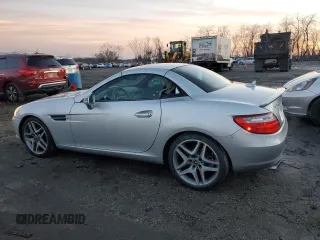 2013 Mercedes-Benz SLK 250 z VIN WDDPK4HA5DF059342, wystawiony jako Copart lot #85258764 z przebiegiem 184 782 mil mil oraz Szkoda całkowita • Salvage title. Historia ofert i sprzedaży dostępna na DreamBid. Obrazek 2.