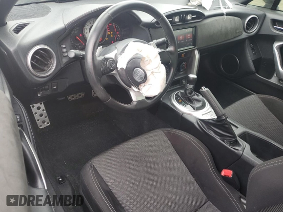 2020 Toyota 86 z VIN JF1ZNAA15L8753489, wystawiony jako Copart lot #51817865 z przebiegiem 42 850 mil mil oraz Szkoda całkowita • Salvage title. Historia ofert i sprzedaży dostępna na DreamBid. Obrazek 8.