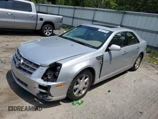 2009 Cadillac STS RWD z VIN 1G6DZ67A290108192, wystawiony jako Copart lot #58470145 z przebiegiem 99 307 mil mil oraz Szkoda całkowita • Salvage title. Historia ofert i sprzedaży dostępna na DreamBid. Obrazek 1.
