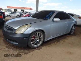 2006 Infiniti G35 with VIN JNKCV54E56M708441, listed as a IAAI auction lot 42045510 with 201,287 mi miles. Bid and sale history available at carsss.com. Image 2.