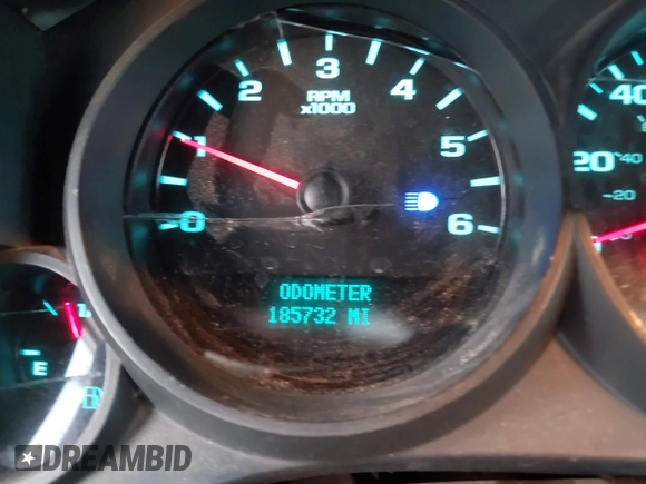 2008 Chevrolet Silverado 1500 Work Truck with VIN 1GCEK14C28Z329235, listed as a IAAI auction lot 41733369 with 185,732 mi miles. Bid and sale history available at carsss.com. Image 15.