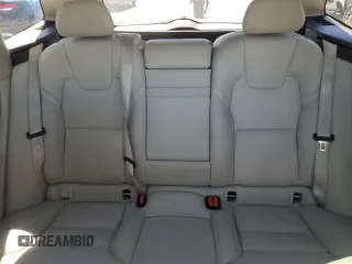 2019 Volvo XC60 Momentum with VIN LYV102RK0KB317397, listed as a Copart auction lot 47094095 with 77,483 mi miles and Salvage title. Bid and sale history available at DreamBid. Image 10.