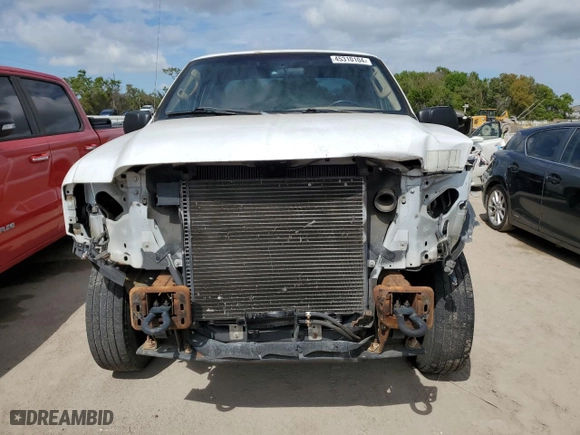 2004 Ford Super Duty F-250 XL with VIN 1FTNX21L14EC66450, listed as a Copart auction lot 45310104 with 122,837 mi miles and Non Repairable. Bid and sale history available at carsss.com. Image 5.