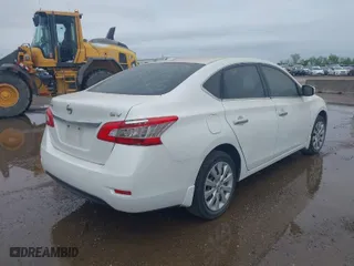 2015 Nissan Sentra SV with VIN 3N1AB7AP3FL669204, listed as a IAAI auction lot 41959097 with 1 mi miles. Bid and sale history available at carsss.com. Image 4.