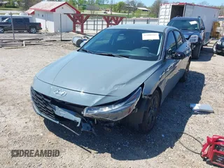 2022 Hyundai Elantra SEL z VIN KMHLM4AG5NU365970, wystawiony jako IAAI lot #42008183 z przebiegiem 62 332 mil mil oraz . Historia ofert i sprzedaży dostępna na DreamBid. Obrazek 6.