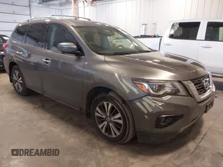 2017 Nissan Pathfinder SV with VIN 5N1DR2MM7HC676161, listed as a IAAI auction lot 41482112 with 105,639 mi miles. Bid and sale history available at carsss.com. Image 1.