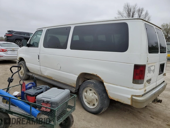 2008 Ford Econoline Passenger XL with VIN 1FBNE31L98DA75760, listed as a Copart auction lot 51132505 with 267,653 mi miles and Clean Title. Bid and sale history available at carsss.com. Image 2.