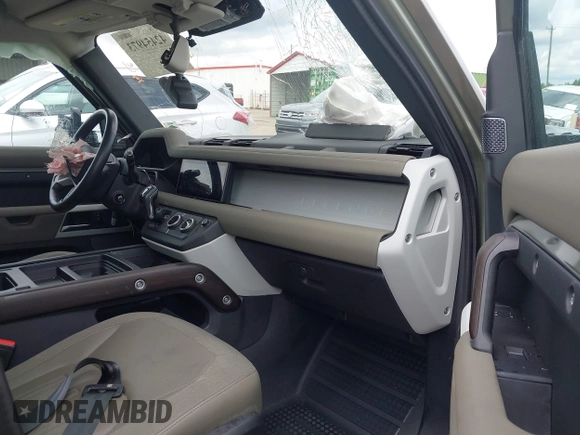 2020 Land Rover Defender SE with VIN SALEPEEU1L2007406, listed as a IAAI auction lot 42454973 with 34,017 mi miles and . Bid and sale history available at DreamBid. Image 5.