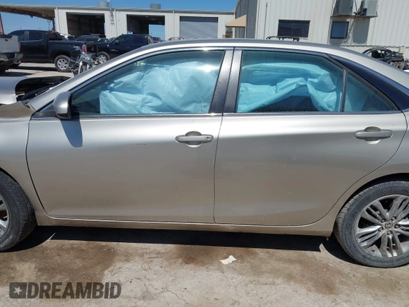 2015 Toyota Camry XLE with VIN 4T1BF1FK9FU486892, listed as a IAAI auction lot 41974039 with 161,175 mi miles. Bid and sale history available at carsss.com. Image 13.