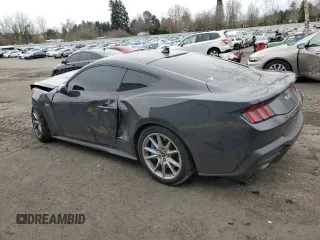 2024 Ford Mustang GT z VIN 1FA6P8CF5R5414448, wystawiony jako Copart lot #46405615 z przebiegiem 10 954 mil mil oraz Szkoda całkowita • Salvage title. Historia ofert i sprzedaży dostępna na DreamBid. Obrazek 2.