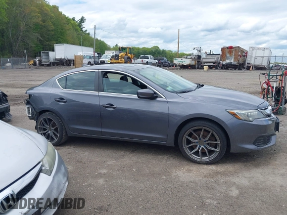 2017 Acura ILX z VIN 19UDE2F32HA012738, wystawiony jako IAAI lot #42188999 z przebiegiem 82 114 mil mil oraz . Historia ofert i sprzedaży dostępna na DreamBid. Obrazek 13.