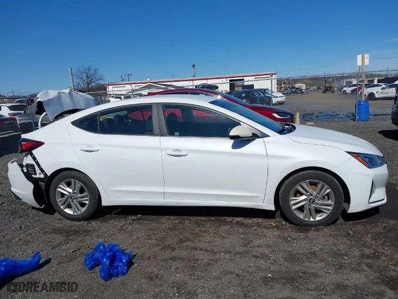 2020 Hyundai Elantra SEL with VIN 5NPD84LF6LH570786, listed as a IAAI auction lot 41800432 with 81,192 mi miles. Bid and sale history available at carsss.com. Image 13.