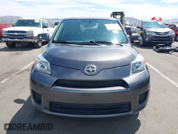 2008 Scion xD with VIN JTKKU10498J025371, listed as a IAAI auction lot 42018309 with 90,192 mi miles. Bid and sale history available at carsss.com. Image 12.