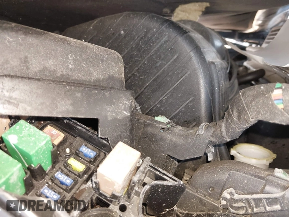 2016 Hyundai Azera with VIN KMHFG4JG5GA510143, listed as a IAAI auction lot 41776450 with Not Provided miles and . Bid and sale history available at DreamBid. Image 10.