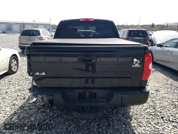 2017 Toyota Tundra Platinum z VIN 5TFAY5F12HX629644, wystawiony jako Copart lot #51500855 z przebiegiem 46 056 mil mil oraz Szkoda całkowita • Salvage title. Historia ofert i sprzedaży dostępna na DreamBid. Obrazek 6.