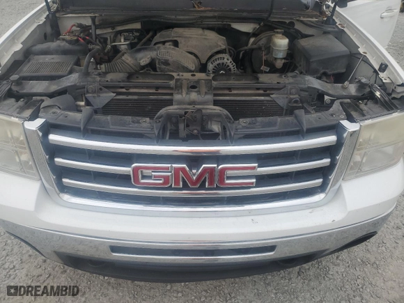 2013 GMC Sierra 1500 SLT with VIN 3GTP2WE72DG338695, listed as a Copart auction lot 88225115 with 217,909 mi miles and Salvage Title. Bid and sale history available at carsss.com. Image 11.