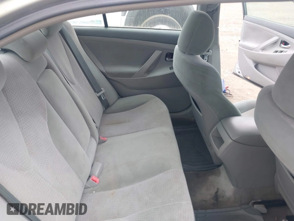2011 Toyota Camry LE z VIN 4T1BF3EK5BU153063, wystawiony jako IAAI lot #40416479 z przebiegiem 192 289 mil mil oraz . Historia ofert i sprzedaży dostępna na DreamBid. Obrazek 8.